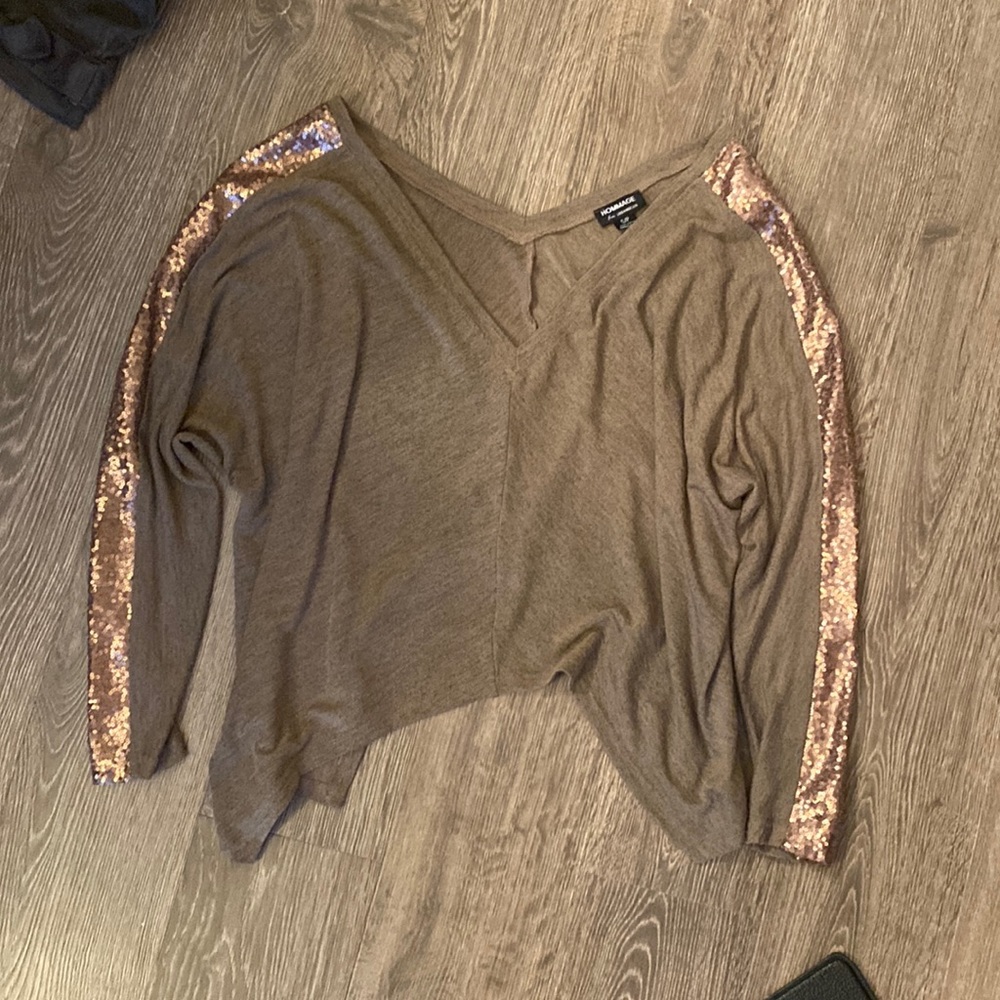 Tobi Hommage Knit Top Sequin Sleeves small